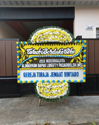 Papan Bunga Duka di Batu Ampar