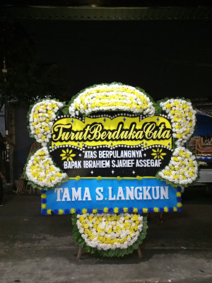 Papan Bunga Duka di Batu Ampar